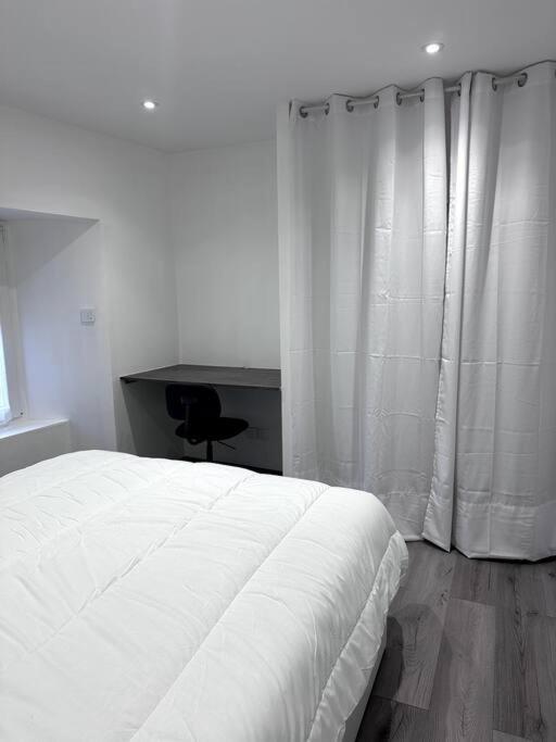 Appartement T4 En Hyper-Centre Bourgoin-Jallieu 외부 사진