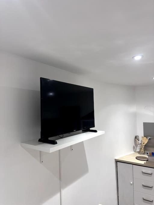 Appartement T4 En Hyper-Centre Bourgoin-Jallieu 외부 사진